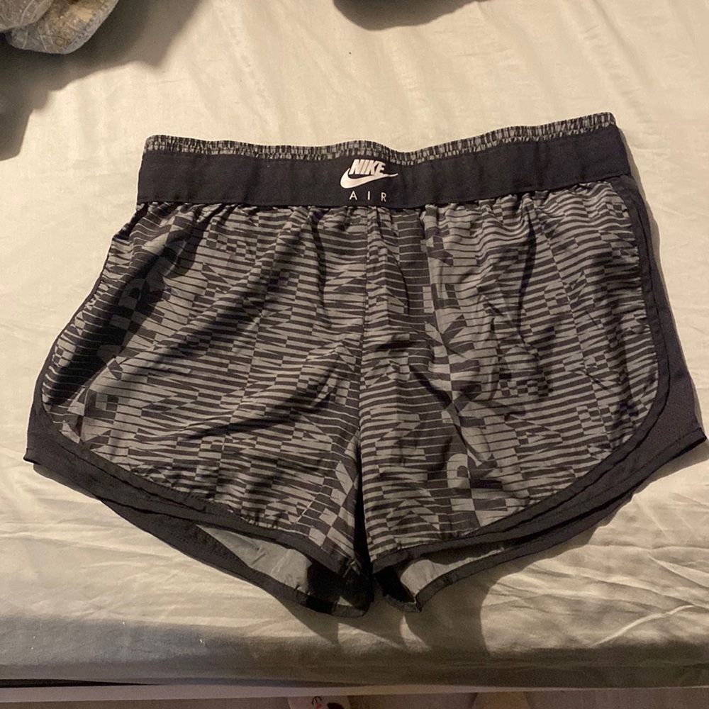Nike Air Tempo Women's Printed Running Shorts